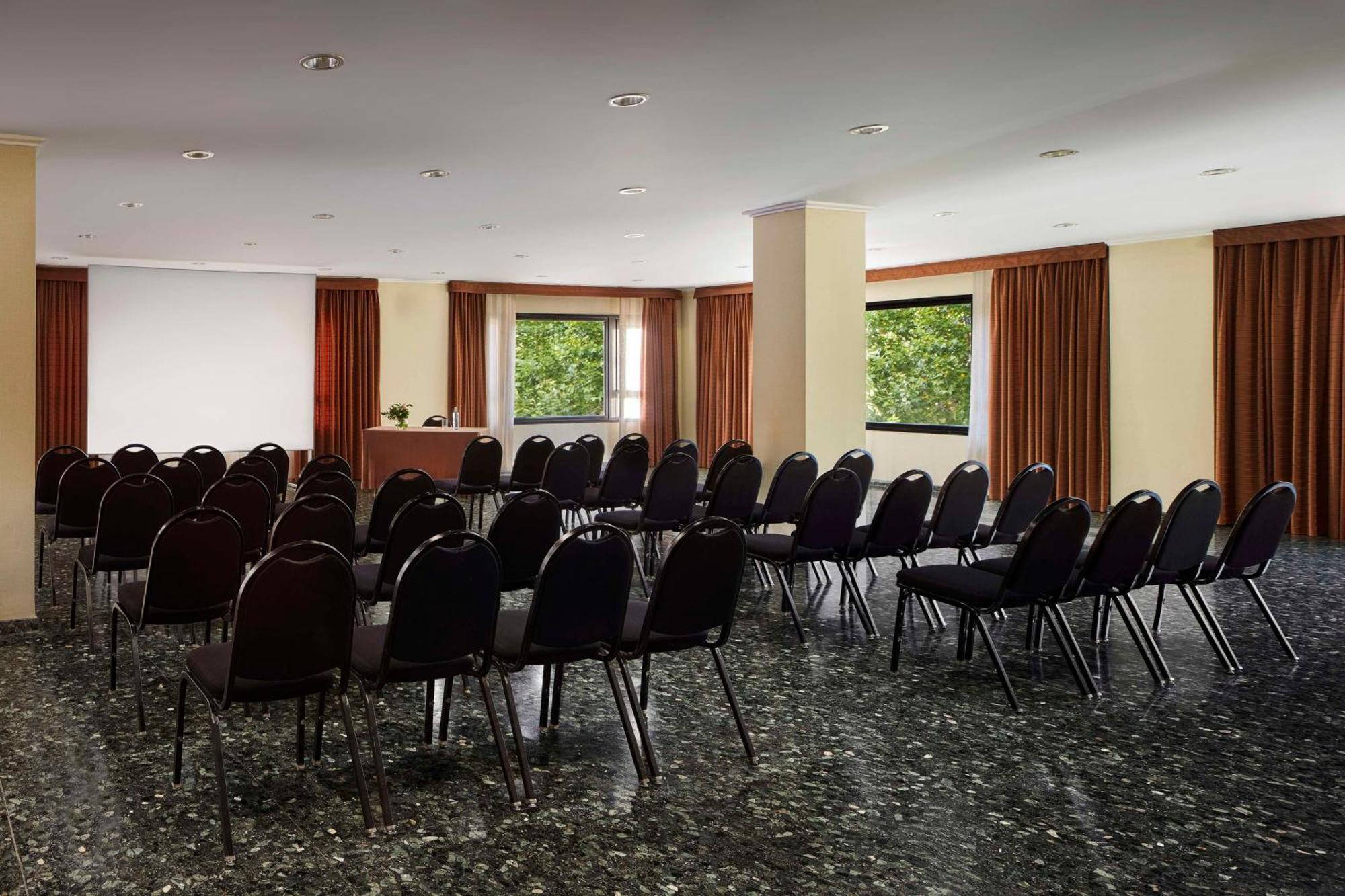Nh Ciudad De Cuenca Otel Cuenca  Dış mekan fotoğraf