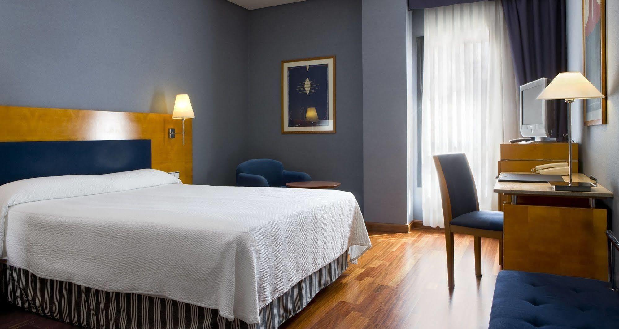 Nh Ciudad De Cuenca Otel Cuenca  Dış mekan fotoğraf